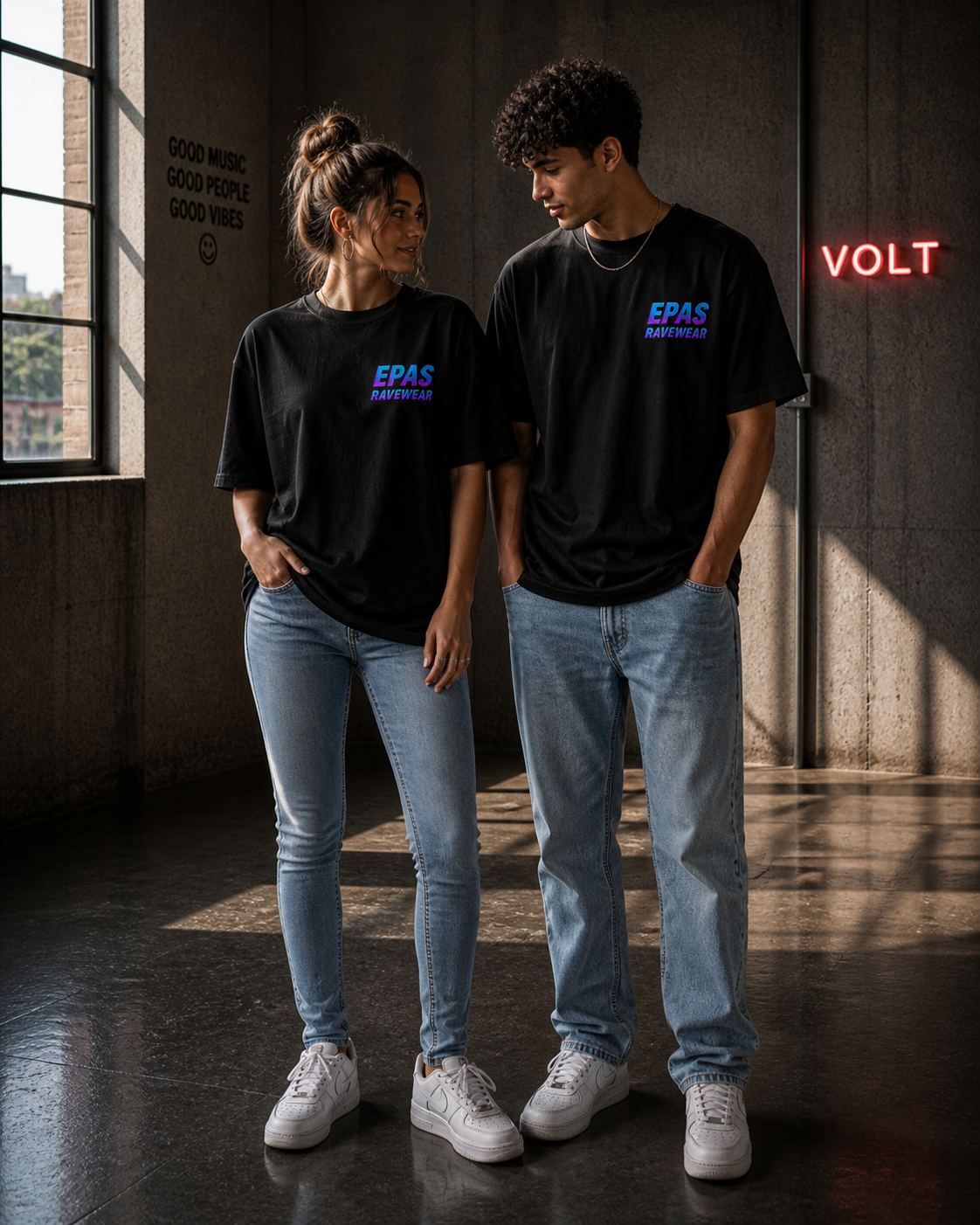 Trendy Rave Tee, Unisex Oversized T-Shirt, Festival Wear, Streetwear Fashion, Concert Apparel, Clubbing Outfit