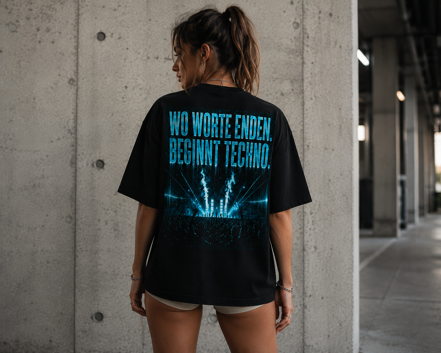 Techno Concert Tee — ‘Wo Worte Enden Beginnt Techno’ Oversized Graphic T‑Shirt