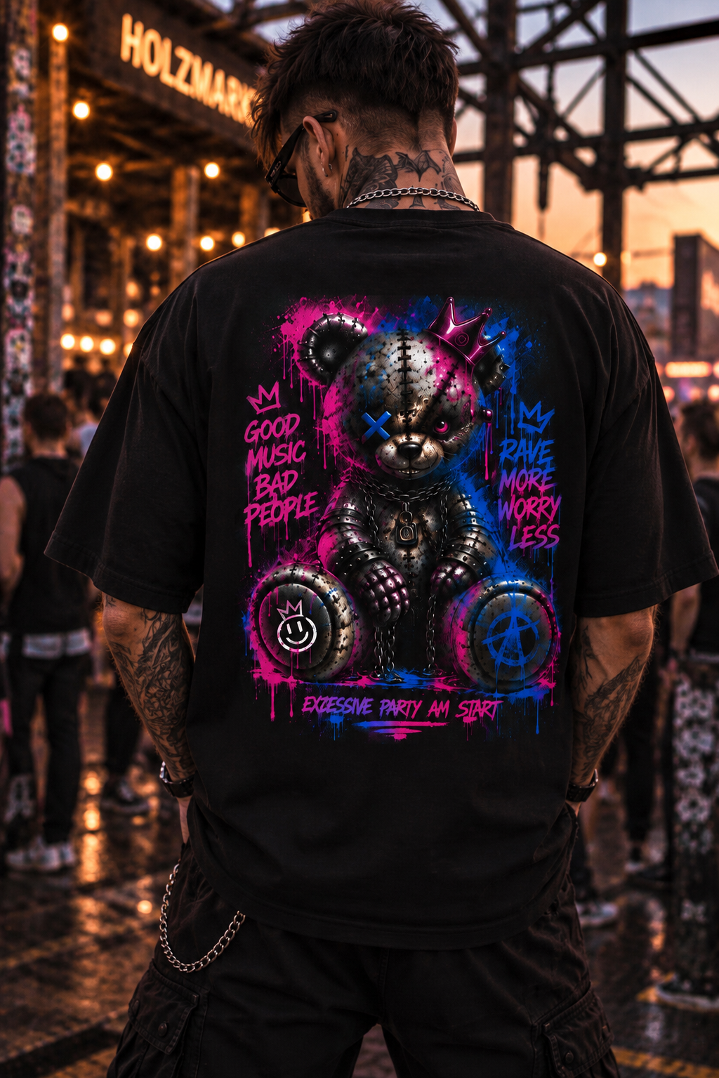 Oversized Tee — Graffiti Teddy Bear Streetwear T‑Shirt
