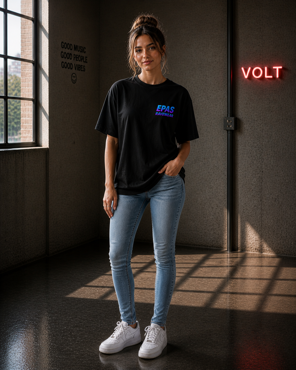Trendy Rave Tee, Unisex Oversized T-Shirt, Festival Wear, Streetwear Fashion, Concert Apparel, Clubbing Outfit