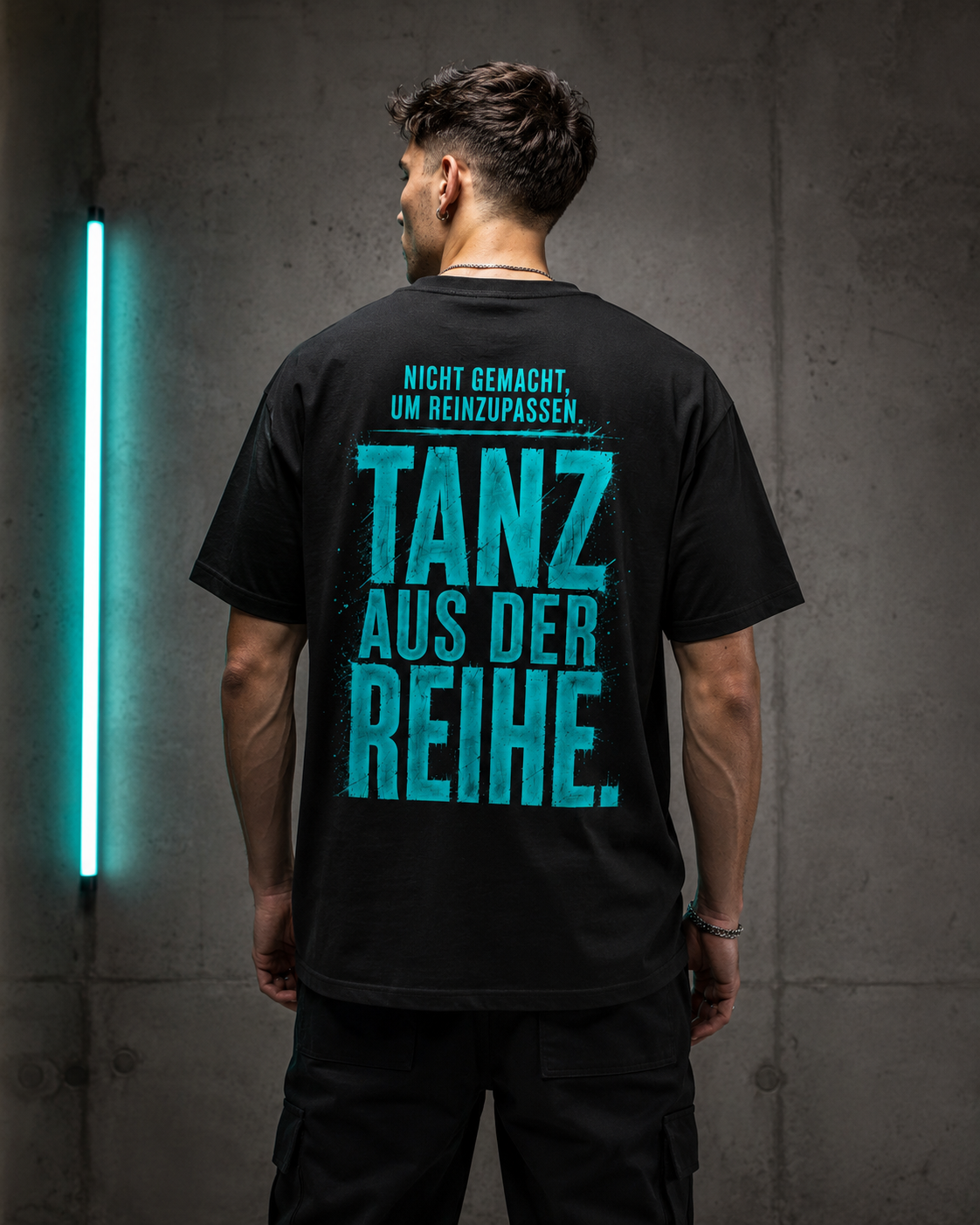 Tee — "Tanz aus der Reihe" Oversized Graphic Tee (German Statement)