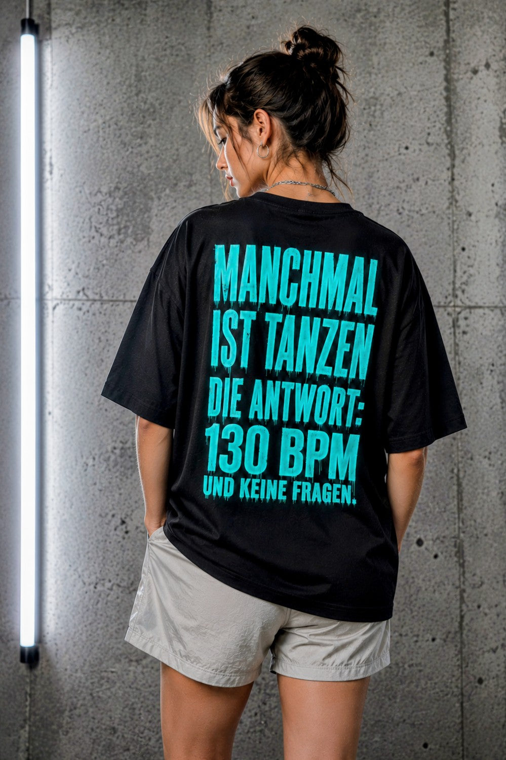 T-Shirt — 'EPAS' Neon Script & German Text Back: "Manchmal ist Tanzen die Antwort: 130 BPM"